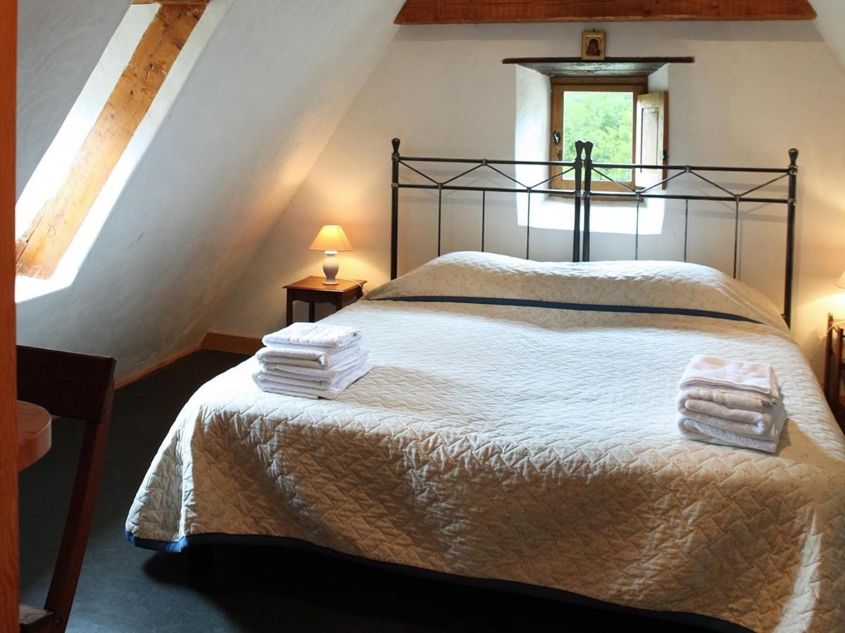 Chambres D'Hotes Avec Piscine La Rossillonie Beynac-et-Cazenac Oda fotoğraf