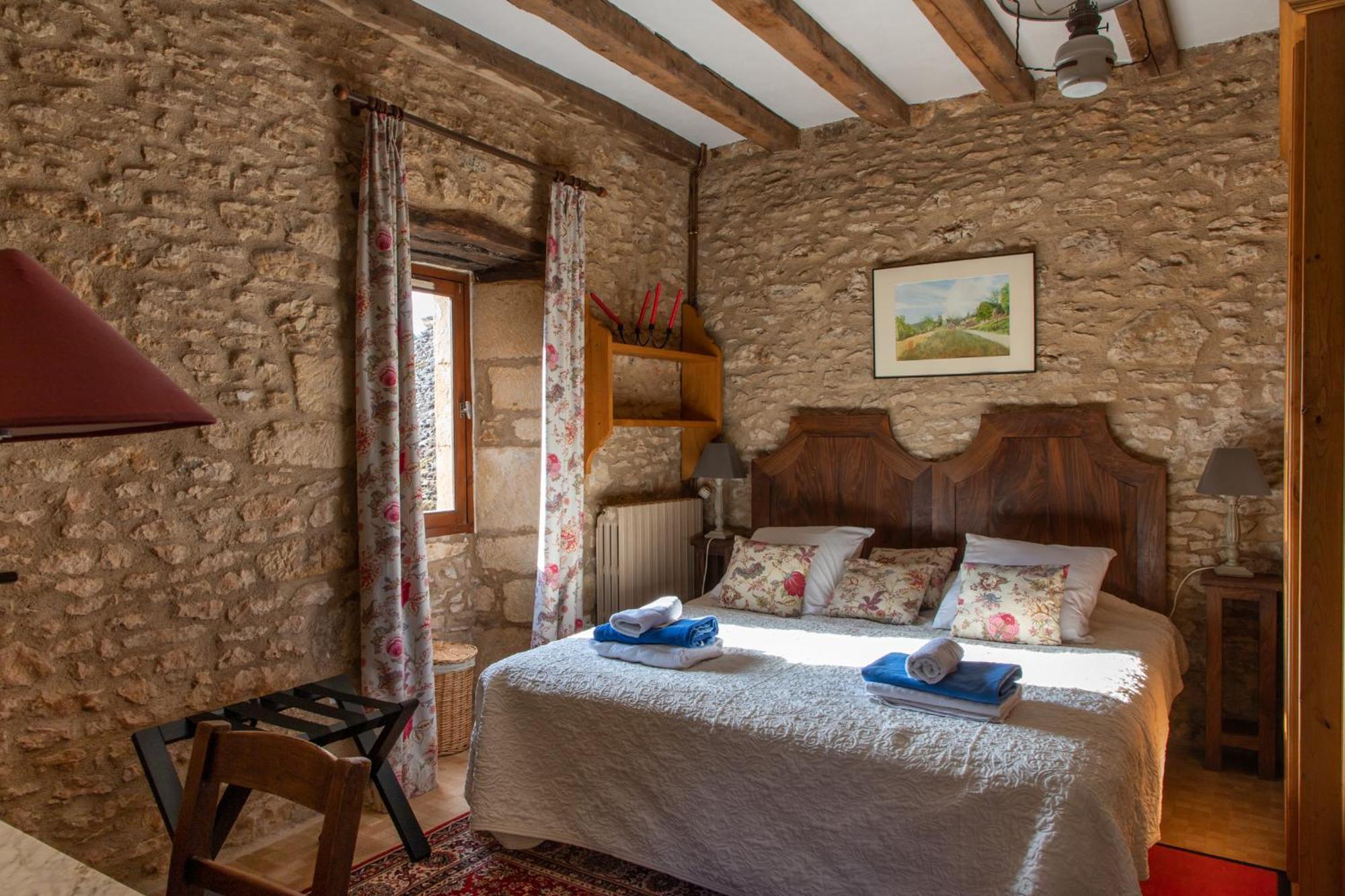 Chambres D'Hotes Avec Piscine La Rossillonie Beynac-et-Cazenac Oda fotoğraf