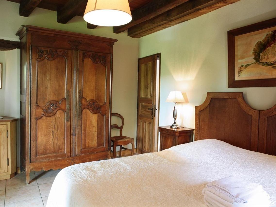 Chambres D'Hotes Avec Piscine La Rossillonie Beynac-et-Cazenac Oda fotoğraf