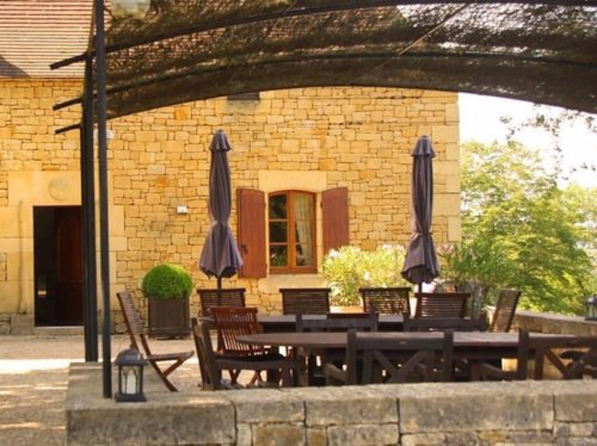 Chambres D'Hotes Avec Piscine La Rossillonie Beynac-et-Cazenac Dış mekan fotoğraf